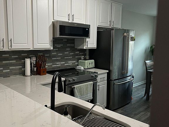 2nd image of 414 Old Pine Way #1
