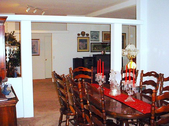 Dinning room.