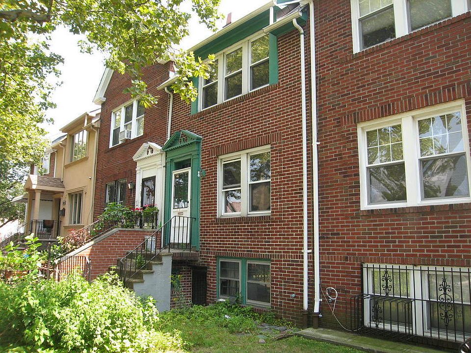 1st image of 2107 46th St