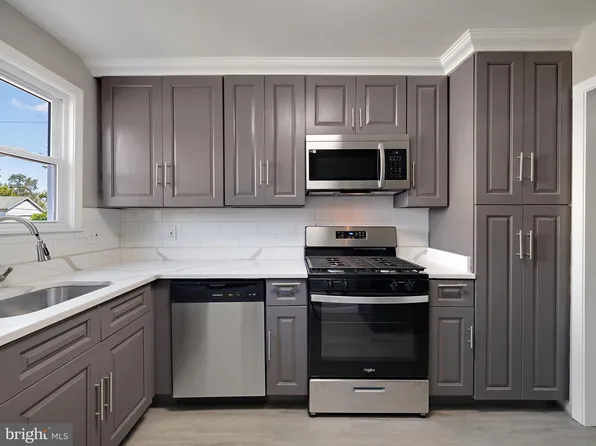 6225 Robin Hill Rd, Baltimore, MD 21207