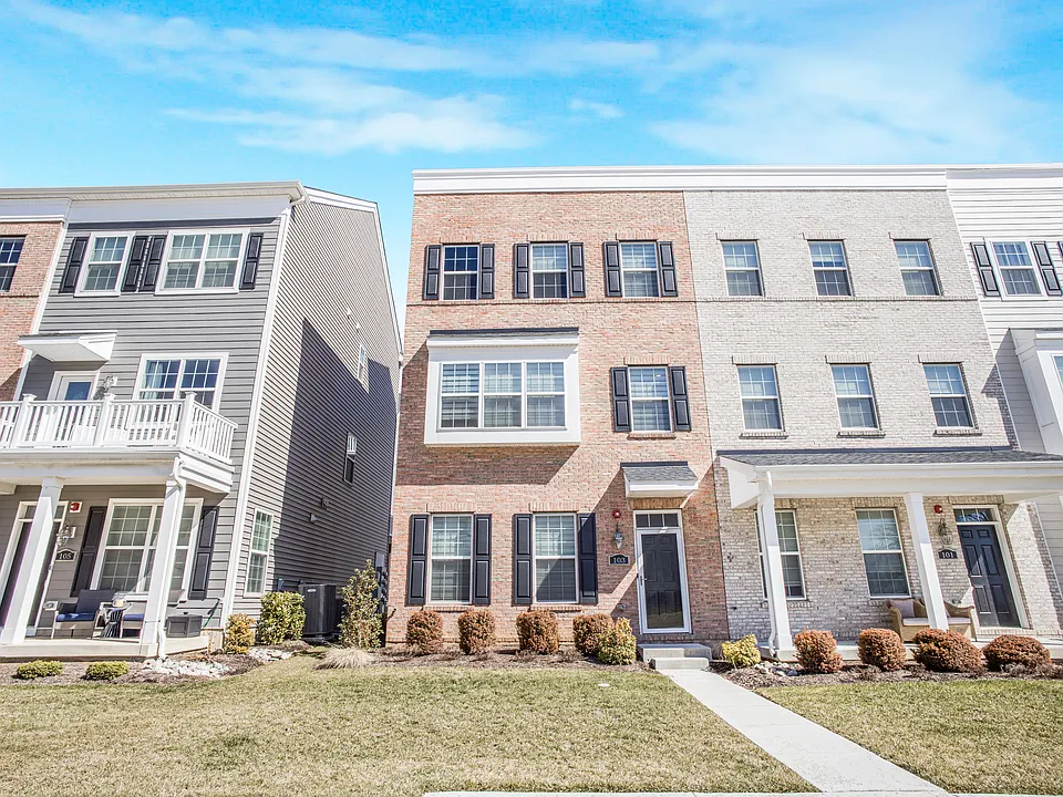 103 Waterside Mews