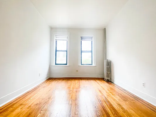 Rented by RealTegrity NY LLC | media 8