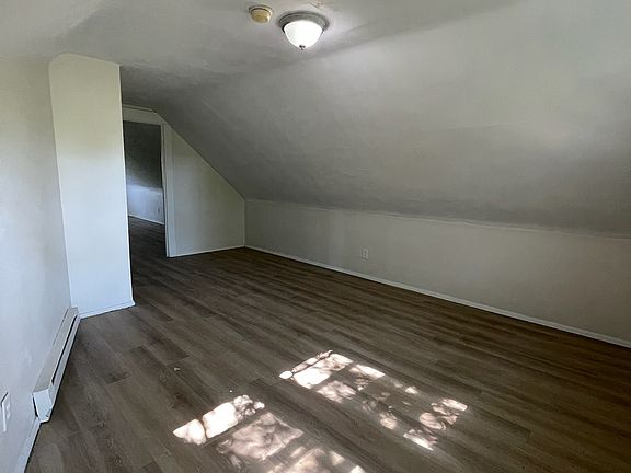 5th image of 726 E 117th St #1