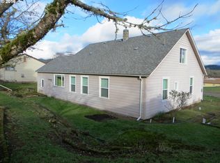 747 Cedar St, Yoncalla, OR 97499