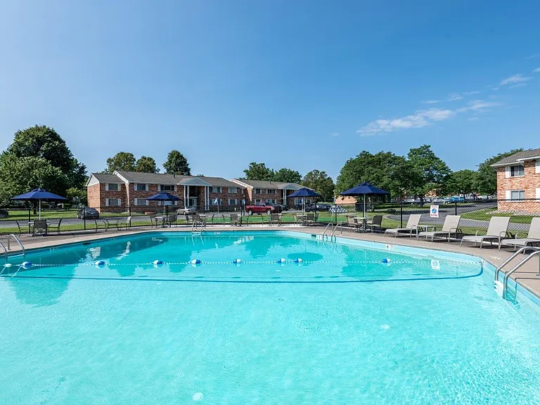 Henrietta Highlands Apartment Homes — Photo 9