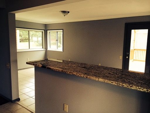 3rd image of 1005 Belmont Ter