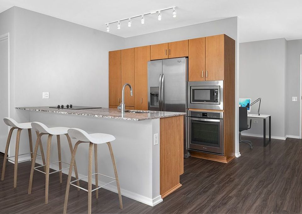 1st image of 200 E Illinois Studio