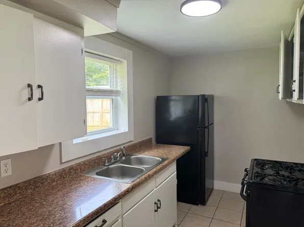 408 W Grove Ave Ste B, Springdale, AR 72764