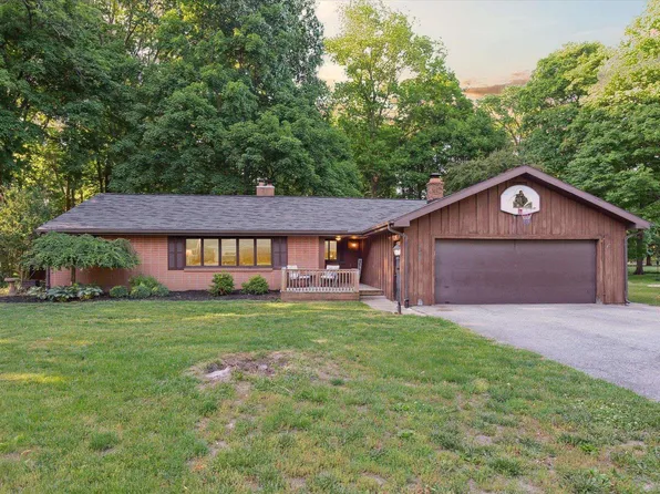 2103 Homeacres Dr, Goshen, IN 46526