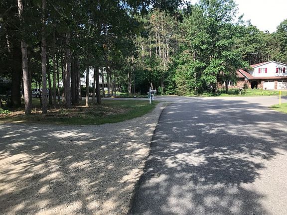 4th image of 59638 Whitewood Dr