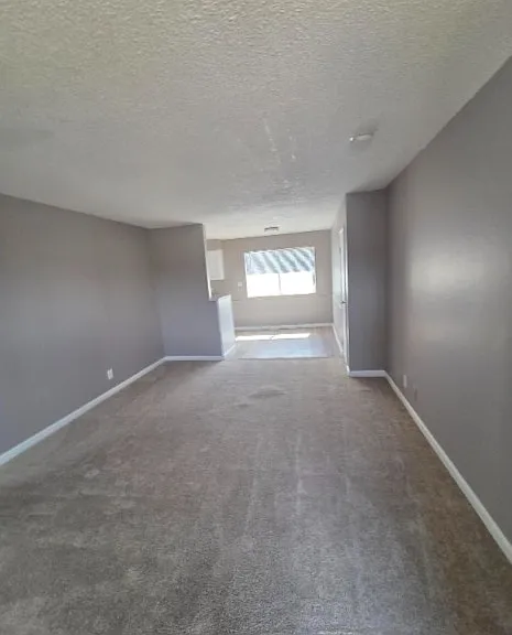2104 Sunrise Ave #16 — Photo 4