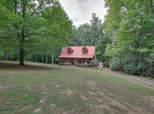 45 Fairview Dr, Fairview, NC 28730