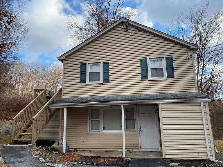 702 Fox Run Ln #1 — Photo 9