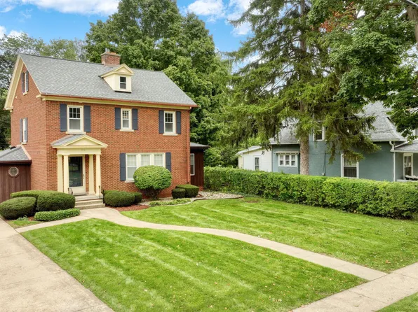 946 College Ave, Adrian, MI 49221