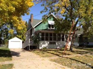 125 Parkington Dr, Muscatine, IA 52761
