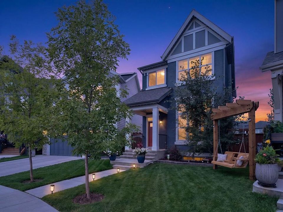 1st image of 86 Magnolia Sq SE