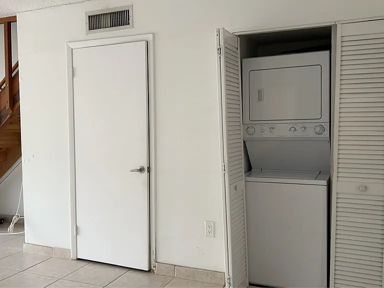 10068 SW 77th Ct — Photo 13