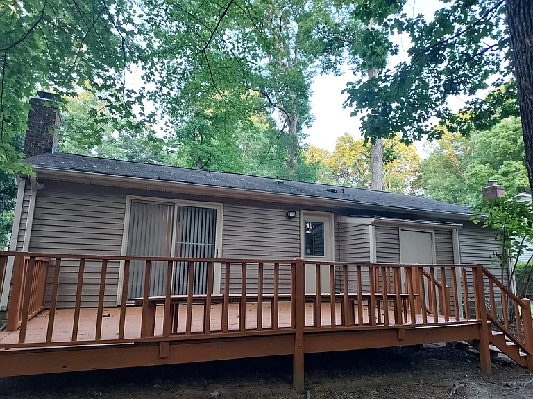 7836 Ivy Hollow Dr — Photo 14