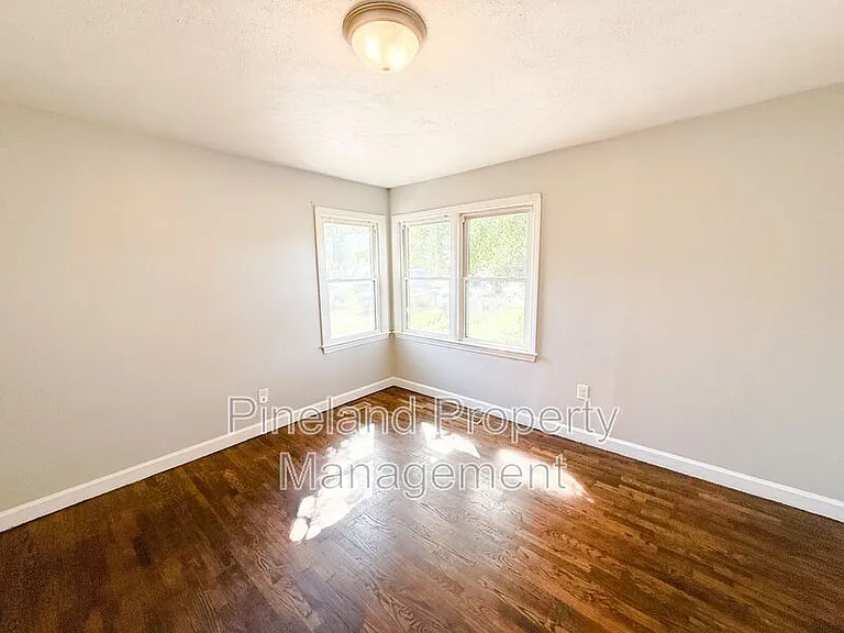 5124 Palmetto Ln — Photo 10