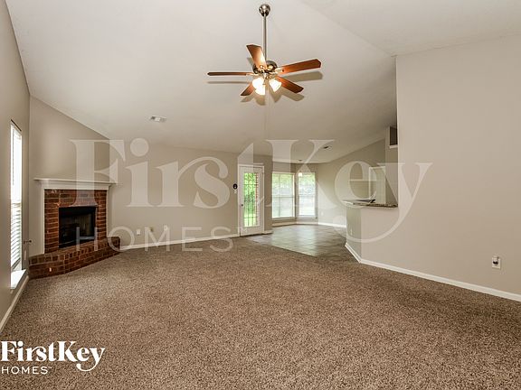 4th image of 7800 Parkview Cir E