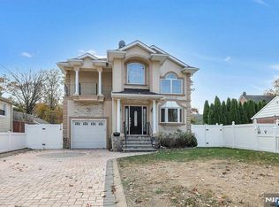 238 E Johnson Ave, Bergenfield, NJ 07621