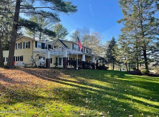 13 Gettle Rd, Averill Park, NY 12018