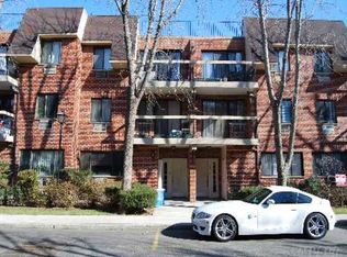 7117 Sutton Pl #1, Flushing, NY 11365