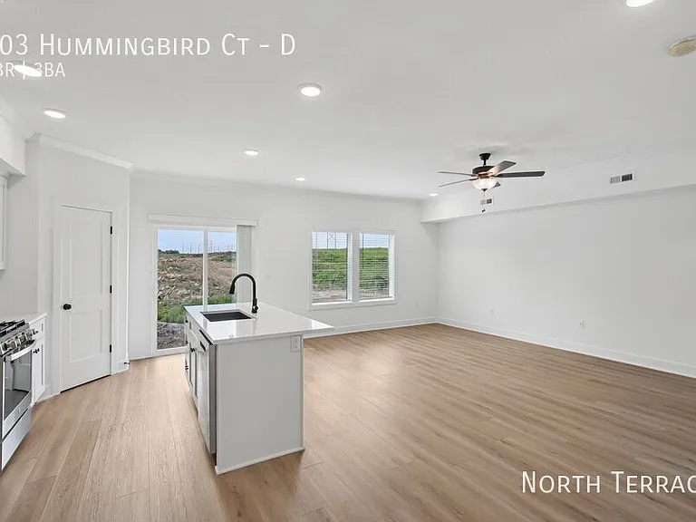 Fairview Crossing Townhomes — Photo 129