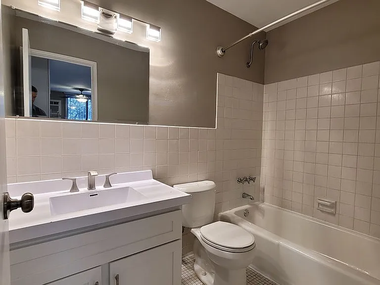 St. Anthony Park Apartments — Photo 7