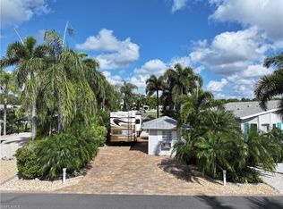 5958 Brightwood DR, FORT MYERS, FL 33905