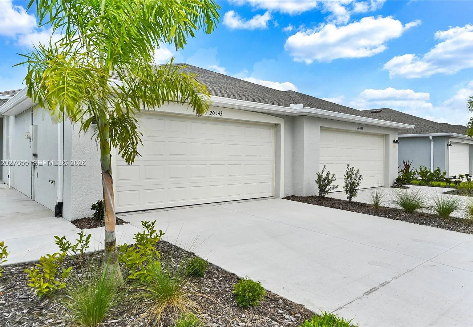 3 bed, 2.0 bath, 2154 sqft, $1,900 — Photo 3