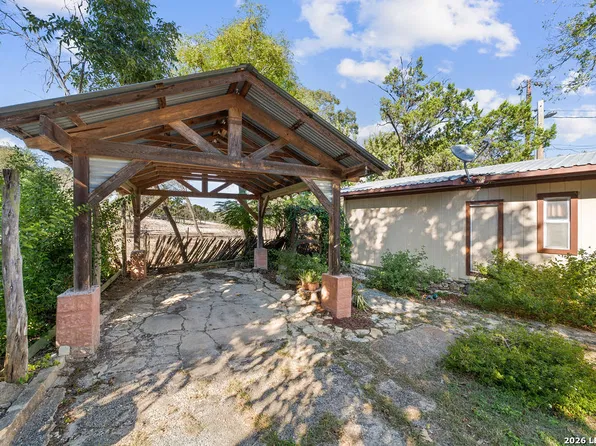 410 Moore Street, Ingram, TX 78025