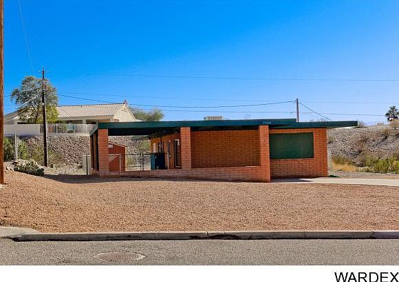1st image of 2666 Smoketree Ave N