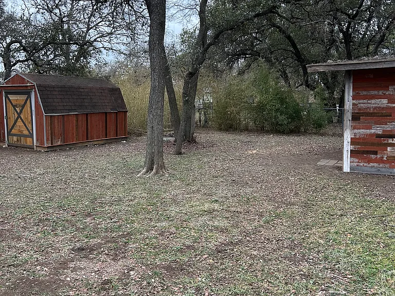905 N Bishop St — Photo 18