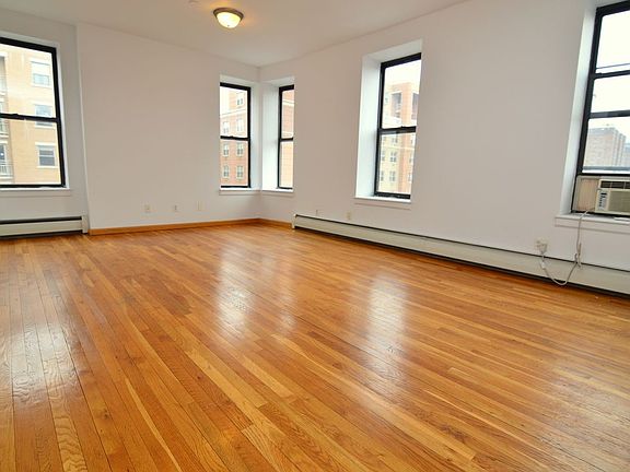4th image of 21 E 118th St APT 5B