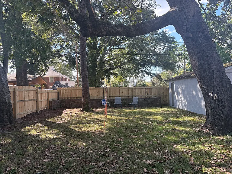 1805 Maple St #A — Photo 24