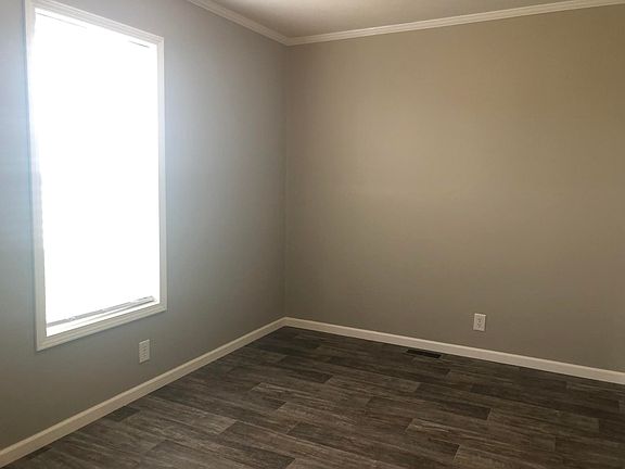 5th image of 59593 Susan Ln E