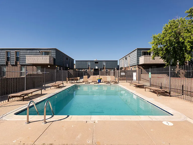 Webster Lake Apartments — Photo 21