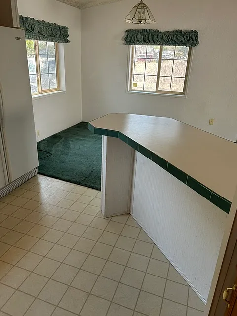 2 bed, 1056 sqft, $1,300 — Photo 4