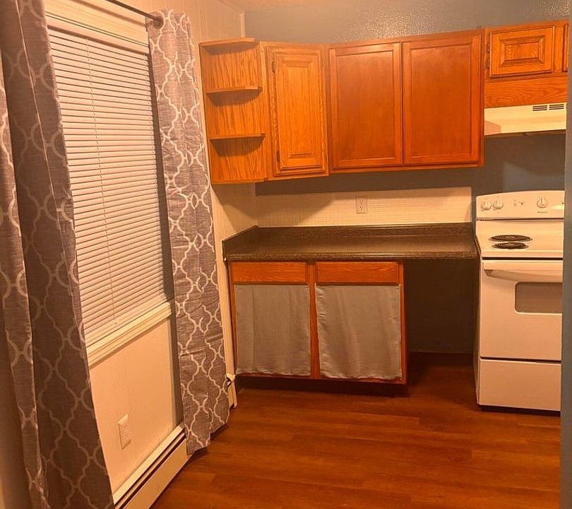 1st image of 636 W 45th Ave APT 1