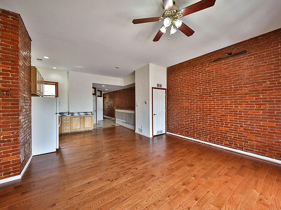 3rd image of 1832 W Girard Ave APT 3