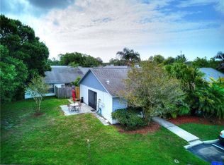 2043 Sheffield Ct, Oldsmar, FL 34677