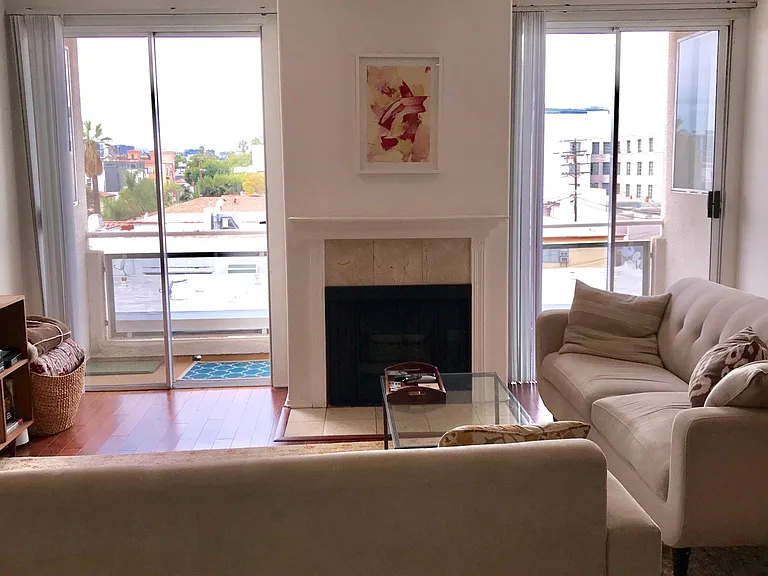 8349 Blackburn Ave #302 — Photo 238