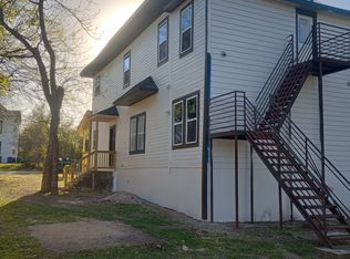 909 N 16th St #A, Waco, TX 76707