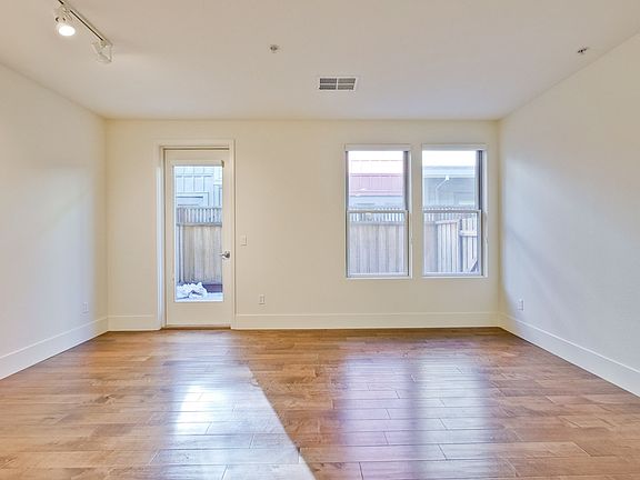 3rd image of 874 Altaire Walk #1