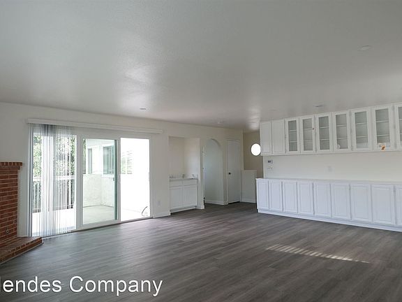 5th image of 4420 Valeta St