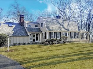 26 Tamarack Pl, Wilton, CT 06897