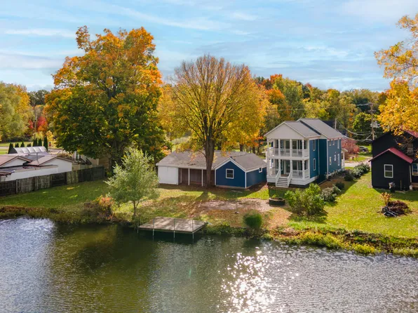 816 River St, Three Rivers, MI 49093
