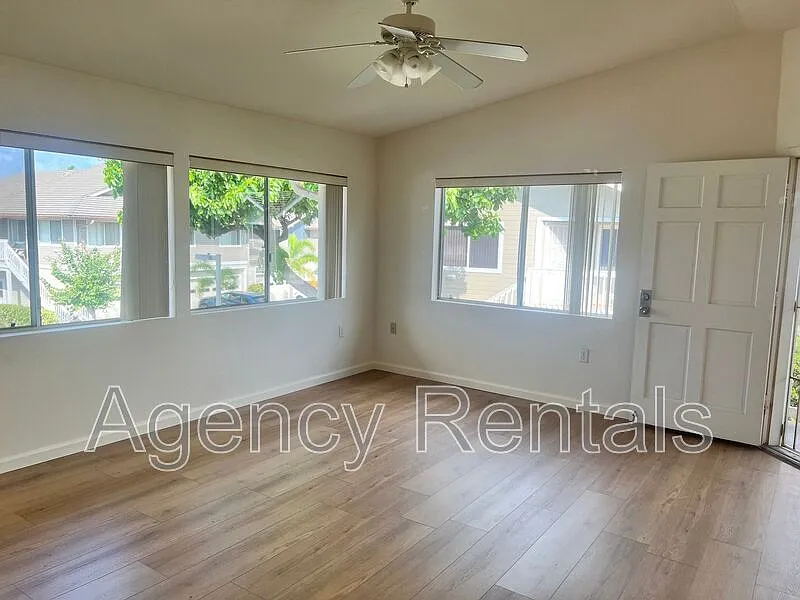 2 bed, 2.0 bath, 847 sqft, $3,400 — Photo 4