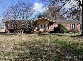 296 Shady Ln, Lincolnton, NC 28092